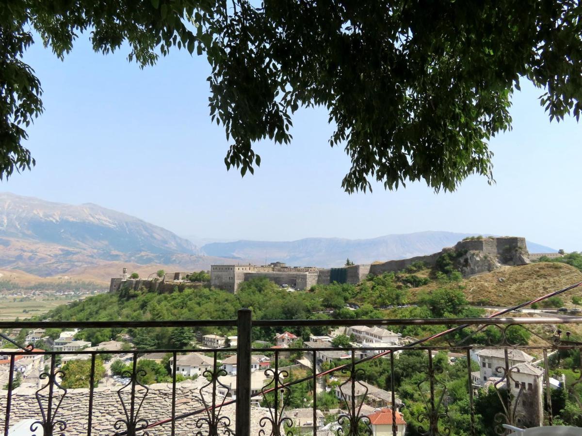 Panoramic Vlachos Gjirokaster Bagian luar foto